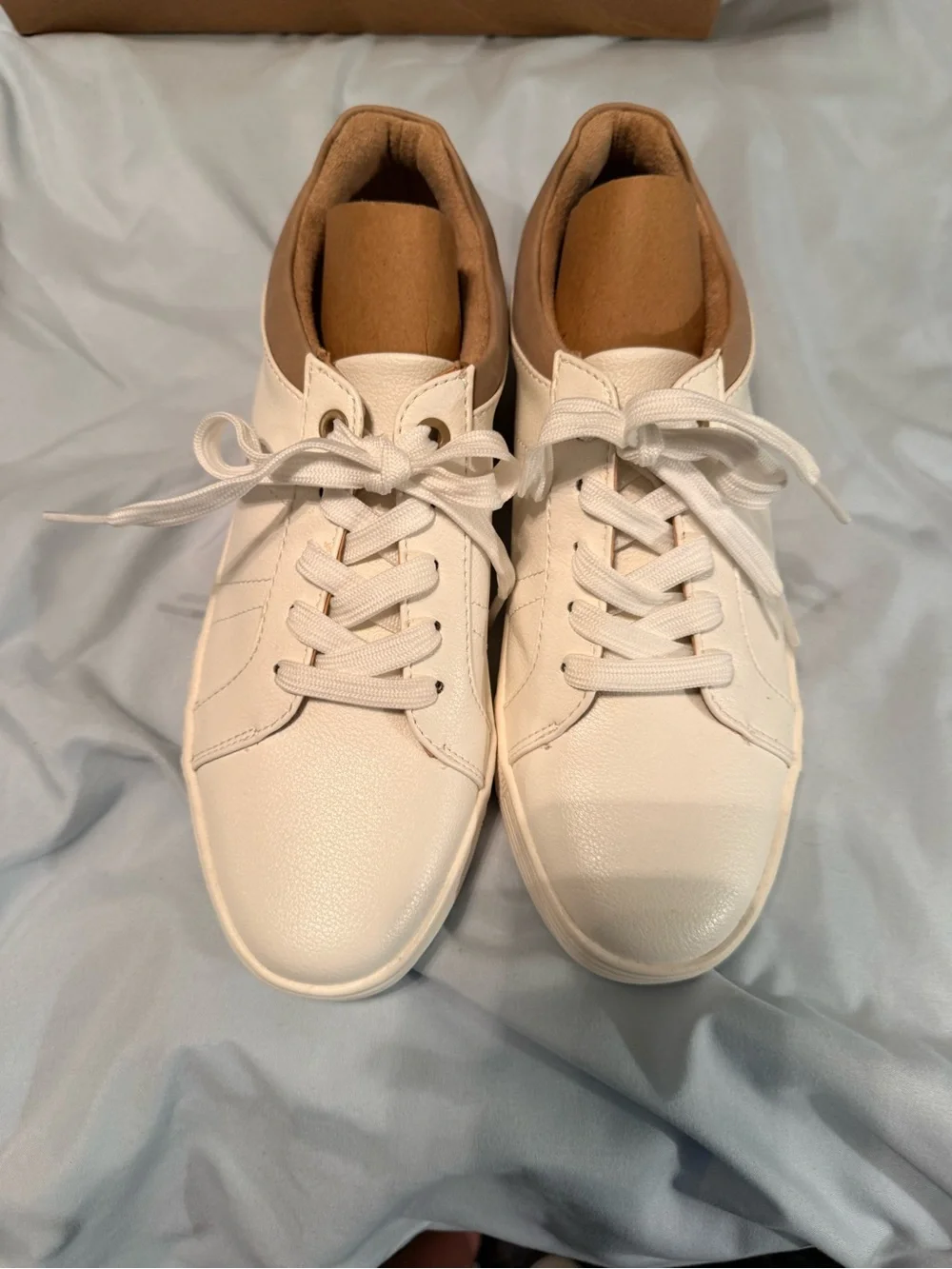Soul Naturalizer Neela White Taupe Sneakers Women’s Size 7 M New